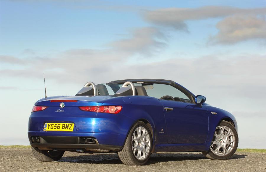  Alfa Romeo Spider (939E) 2007 года  (UK) (фото 2 из 38)